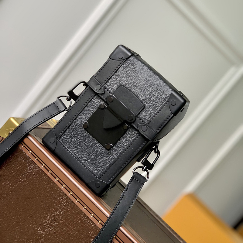 

Designer Mini Trunk Handbags Luxury Shoulder Bags 1:1 Quality Genuine Leather Crossbody Bags 17.5CM With Box ML325, M82070