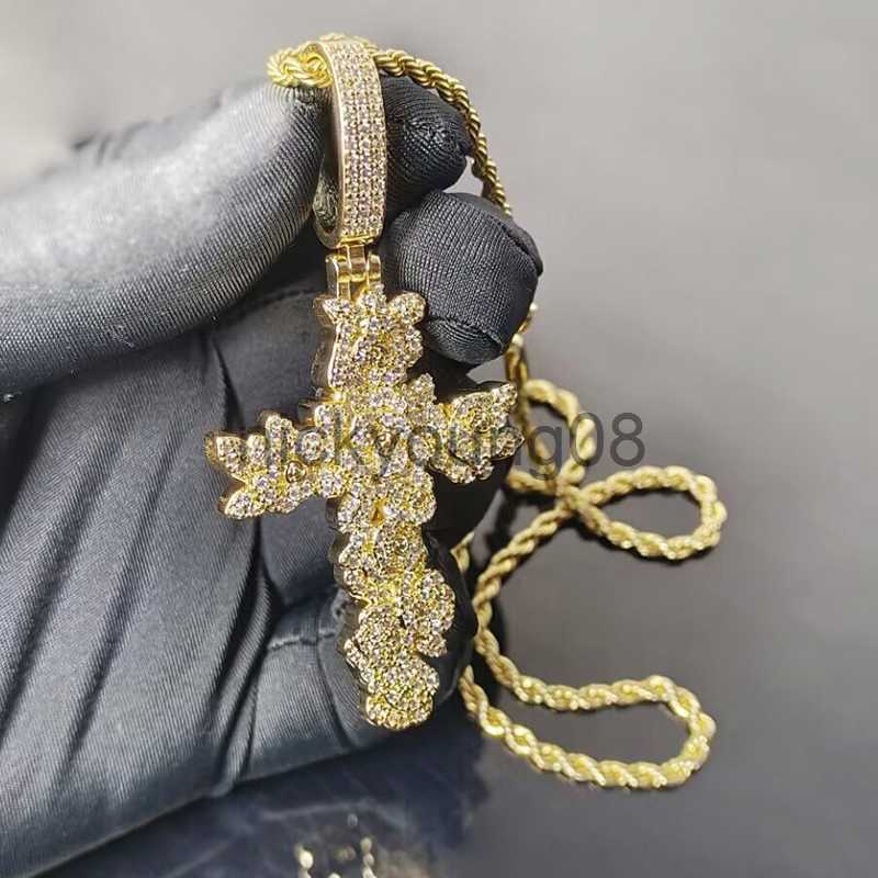 Pendant Necklaces Iced Out Cross Flower Necklaces Pendant Gold Color Plated Bling Cubic Zircon Full Paved Women Men's Hip Hop Jewelry x0711-image-884359450
