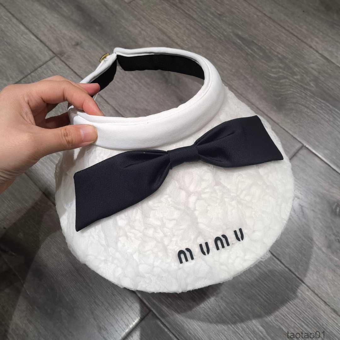 

Outdoor Sunshade Hat Miu Letter Female Designer Beanie Cap Large Brim Sun Hat Female Hollow Top Hat Lafite Grass Hatxa23