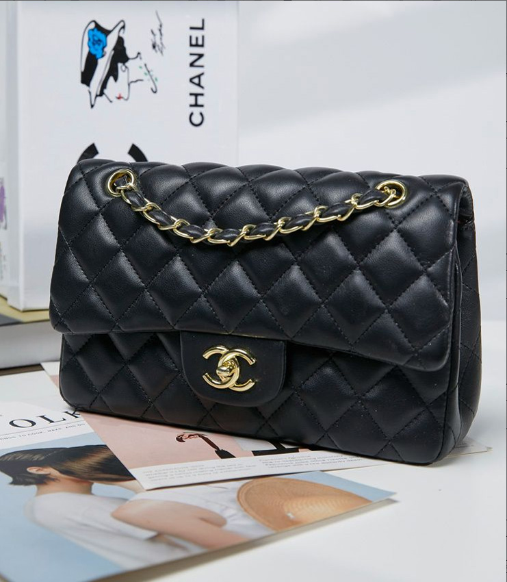 

Designer Top custom luxury brand bag Handbag Leather leather cowhide gold or silver chain Slant shoulder black pink and white bag