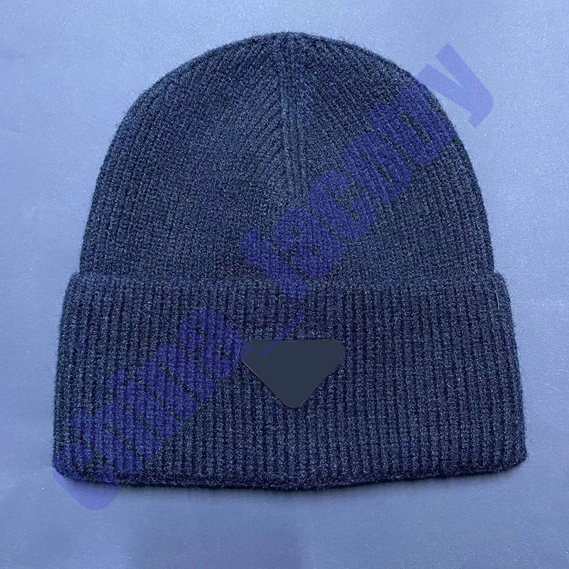 

Designer Beanie knitted wool hat pure cotton hat windproof cold resistant fashionable for indoor and outdoor wear hat can be given as a gift High quality products, Brown