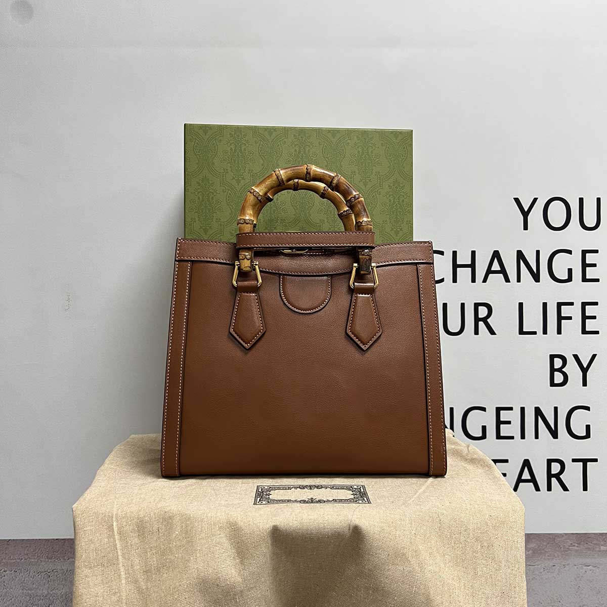 

Designer Tote bag Genuine leather Bamboo handle handbag 27CM Lady Shopping bag Delicate knockoff Super_bagss With Box G100