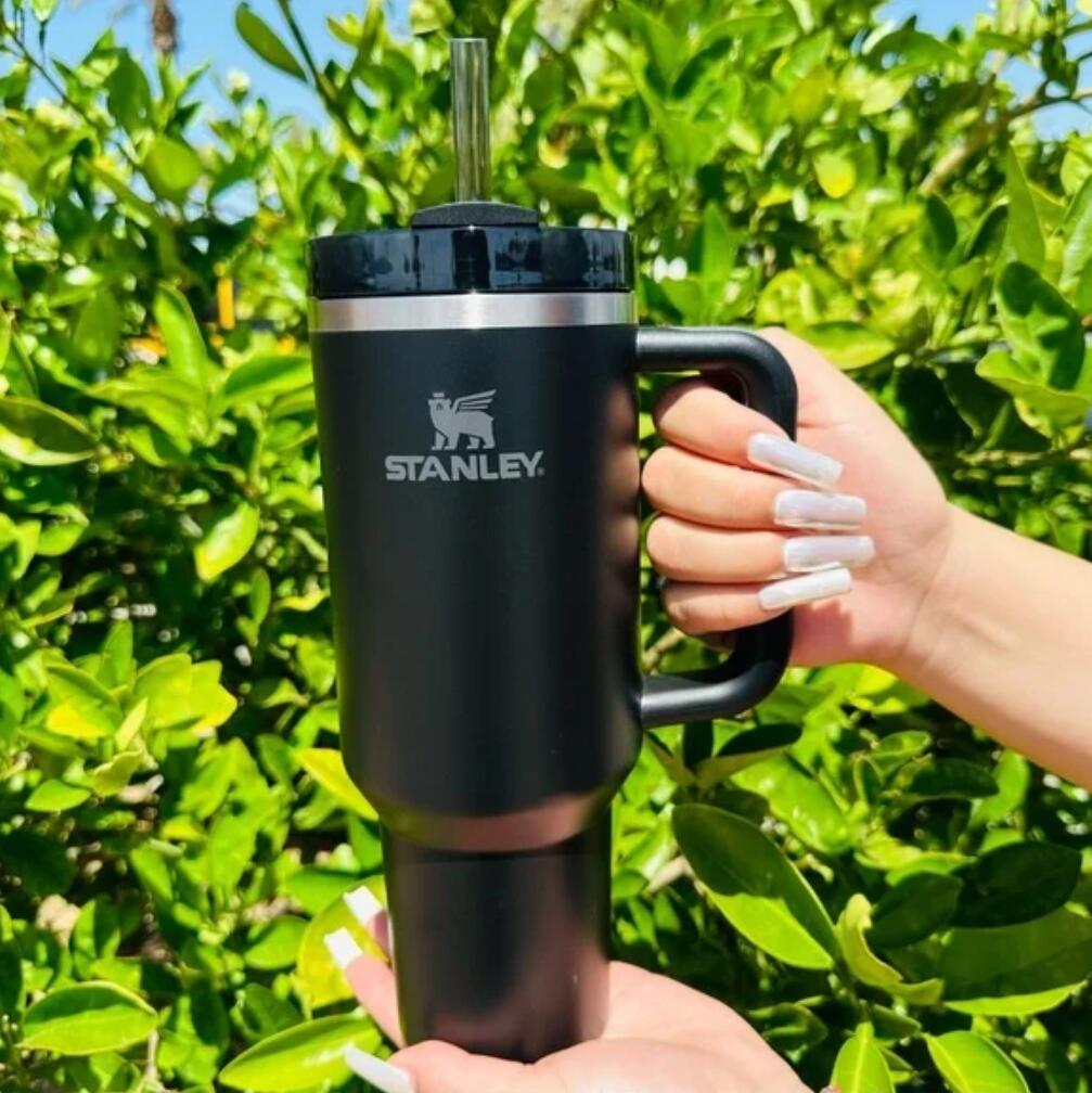 

1PC Dune Stanley with Logo Quencher H2.0 40oz Tumblers Cups Silicone Handle Insulated Car Mugs Lids and Straws Stainless Steel Coffee 20 colors Ready ship GJ0714599, Multi-color
