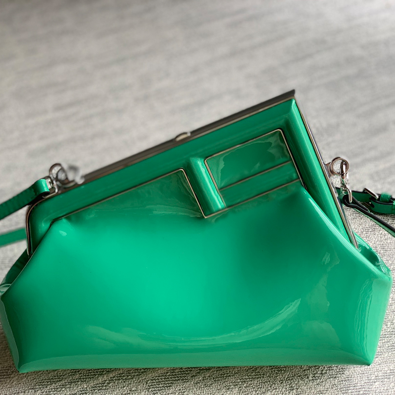 

Designer Handbag Genuine leather Shoulder bag 26CM Luxury Shoulder bag Delicate knockoff Crossbody bag With Box YF006