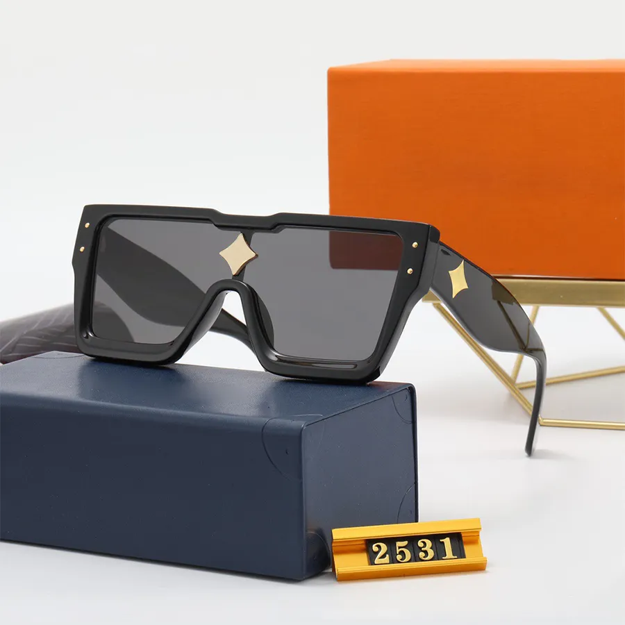 Mens Desigenr Sunglasses Women Fashion Sunglass Classic Letters Sun Protection Sun Glasses Unisex Summer Beach Adumbral Goggles G237145D