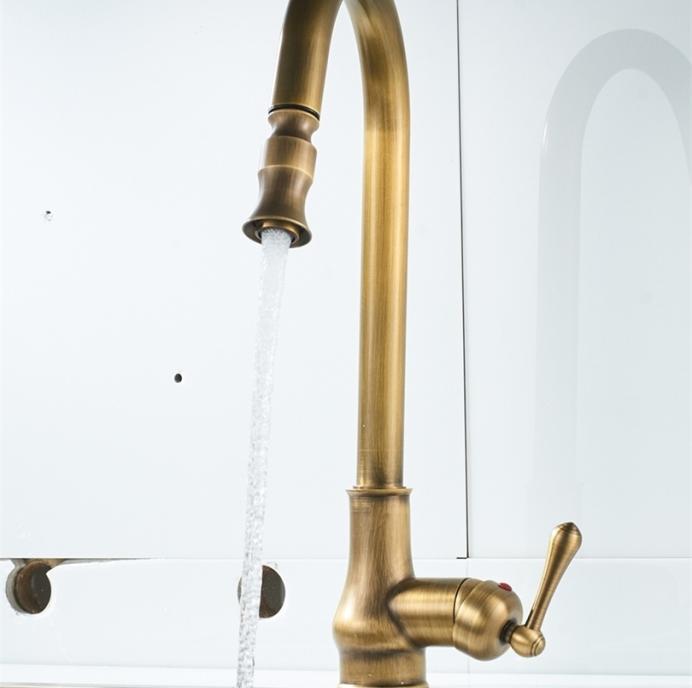 

Europe Antique Brass Mixer Pull Out and Cold Water Tap Sink Swivel 360 Degree Mixer Pull Down Kitchen Faucets Single Hole T2006149804