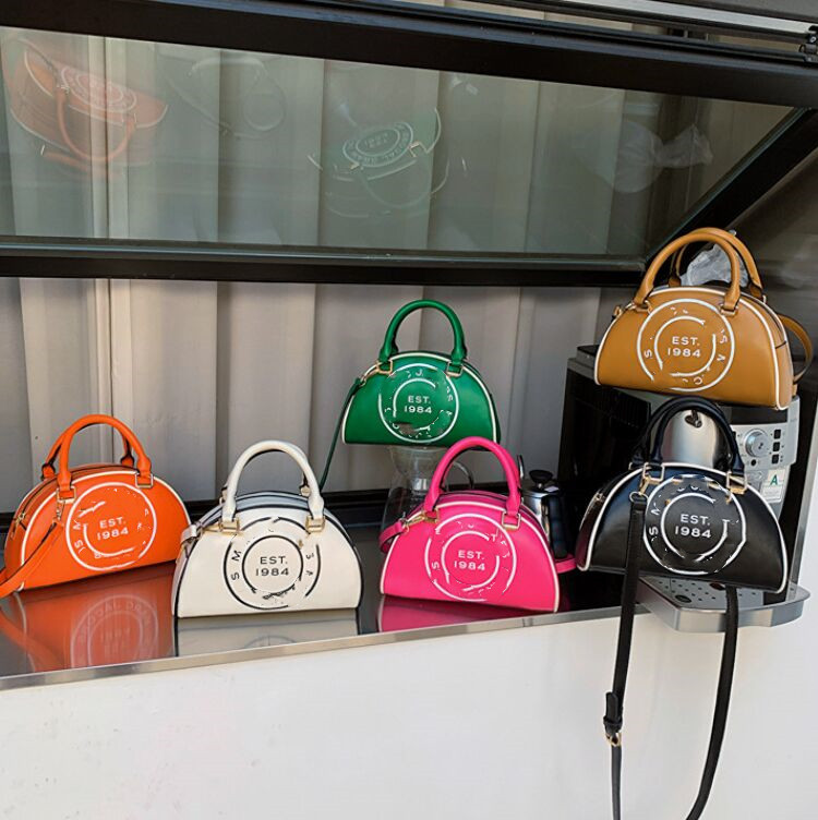 

Fashion girls totes mini retro princess leather shoulder bags small crossbody handbag, Black