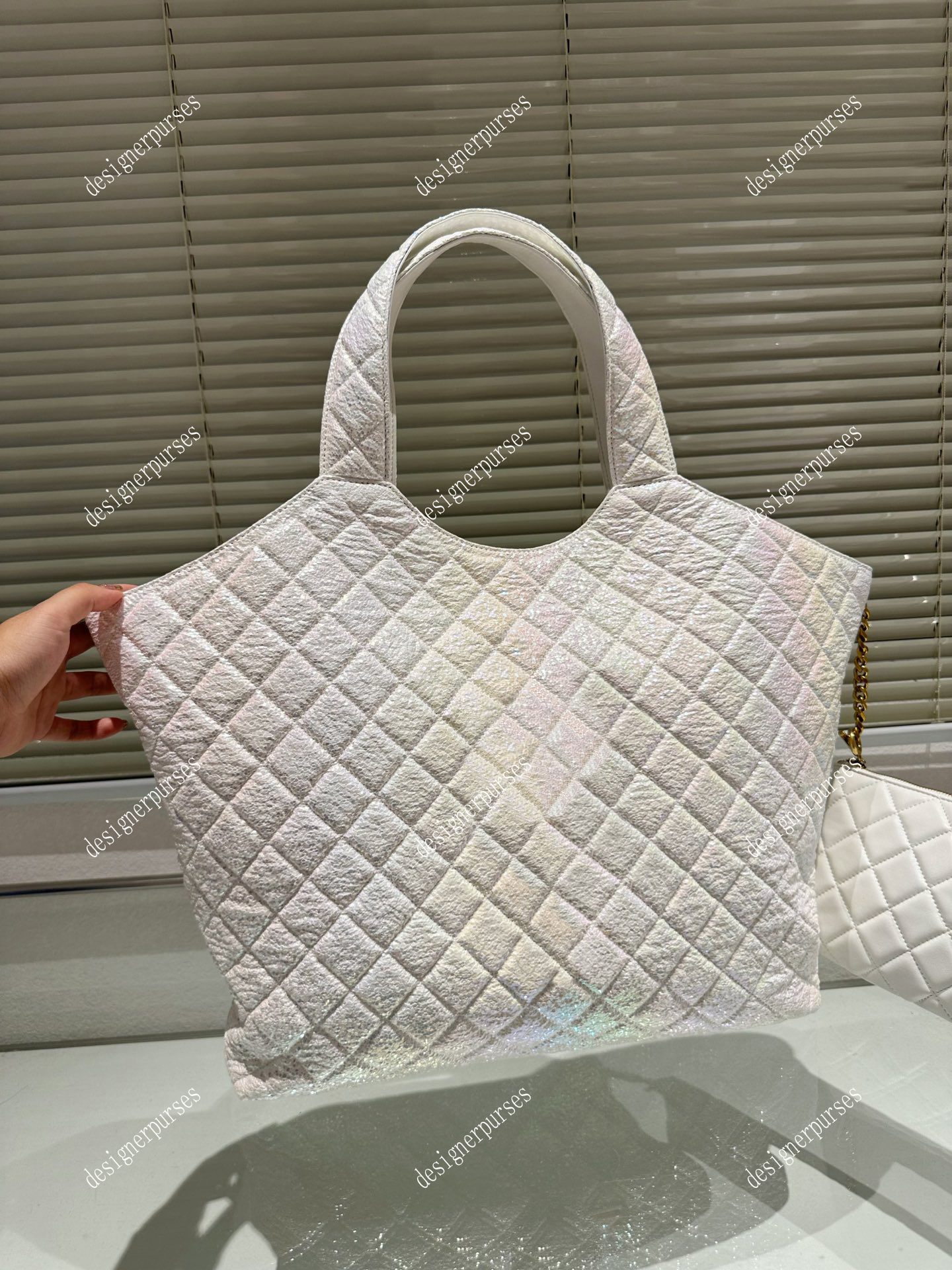 

TZ Classic Designer Gaby Small shoulder Bag Large Capacity Metal Hardware ICARE Quilted Tote bags Shopper with Single Zipper Wallet Coin Purses Maxi Beach Handbags, White