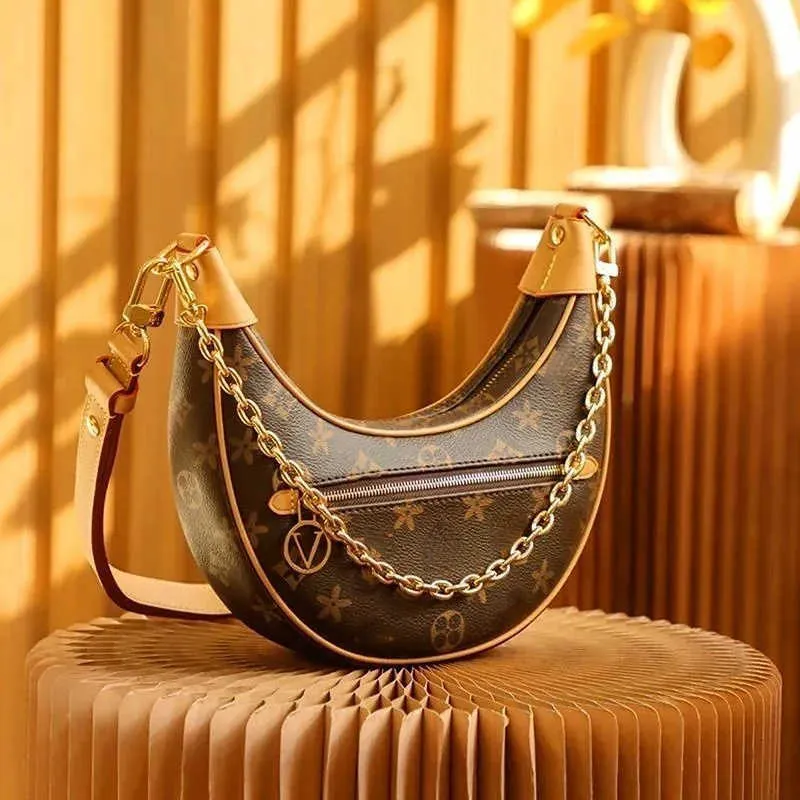 

Wholesale Womens designer bag purse and handbag pochette quilted shopper bag Crossbody luxurys Gold chain Shoulder Beach Genuine Leather cc bags, Black-size:34.5 * 37 * 8 cm