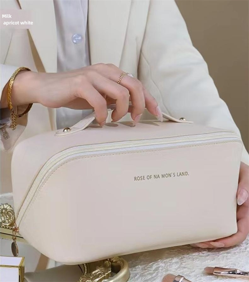 PU Leather Pillow Makeup Bag Ins Style Portable Women's Wholesale Travel Toiletry Bag Cosmetics Storage Bag Can Store Cosmetics, Brushes, Lipstick, etc 
