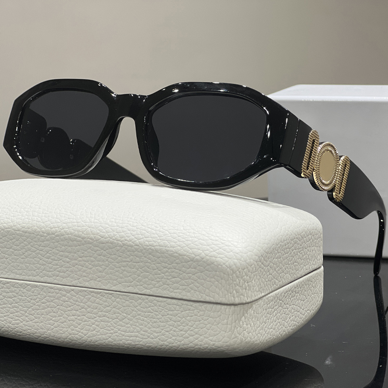 

Classic Brand Retro Designer Sunglasses For Women 2023 Eyewear Bright Black Frame 66mm Lens Sun Glasses Men Rectangle 6 Color Choose Eyeglasses