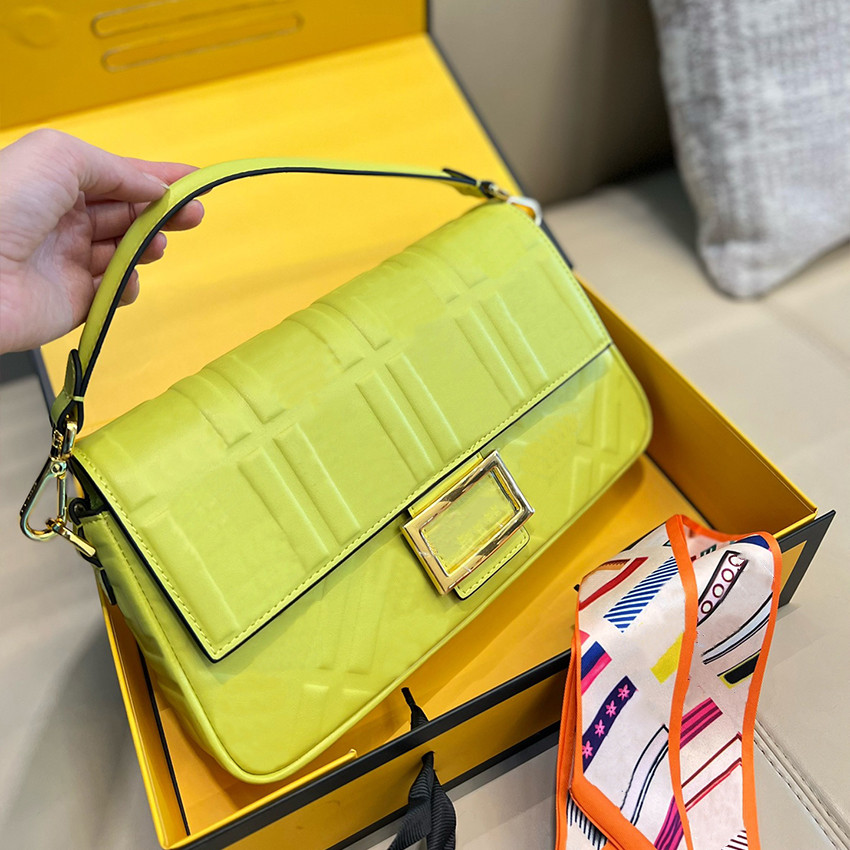 

Ladies Baguette Shoulder Bags Designers Handbags Purses Embossed Letter Crossbody Bag Tops Quality Underarm Bag with Box, White (25cm)