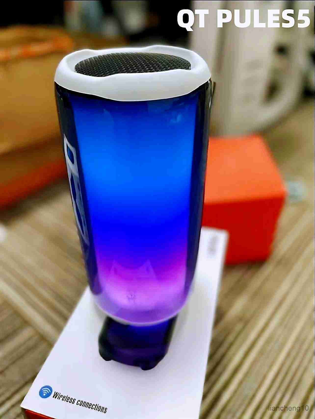 Portable Speakers QueTing Portable Speaker Wireless Bluetooth 5.0 Compatible Outdoor Speaker Stereo Surround Supports Multiple Light Effects R230-image-889038141