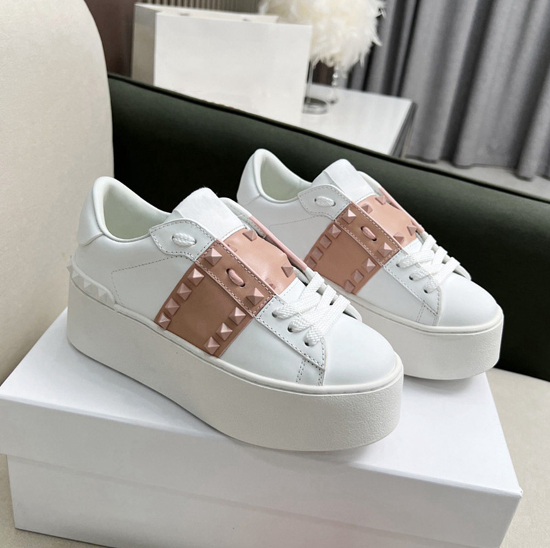 Baskets femme à plateforme cloutées blanches semelle épaisse mode décontractée