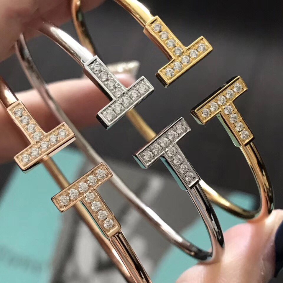 Designer Cuff Bracelet Charm Bracelet Luxury Branded Couple&#039;s T-Bracelet (for Men and Women) Diamonds Classic Monogram Bracelet Jewelry Vari-image-889199866