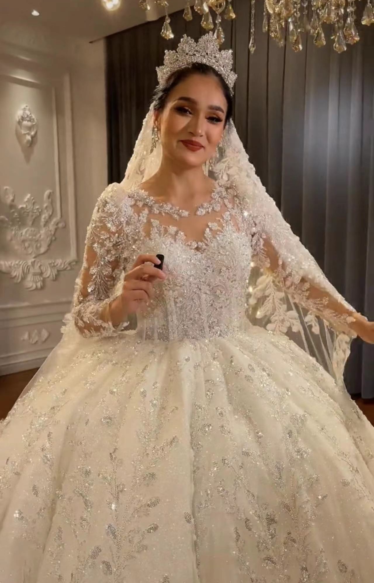 2023 Luxury Arabic Dubai Ball Gown Wedding Dresses Beads Crystals bling shiny gown Vestido de Noiva Soft Tulle designer quinceanera Long Sleeve W-image-889761876