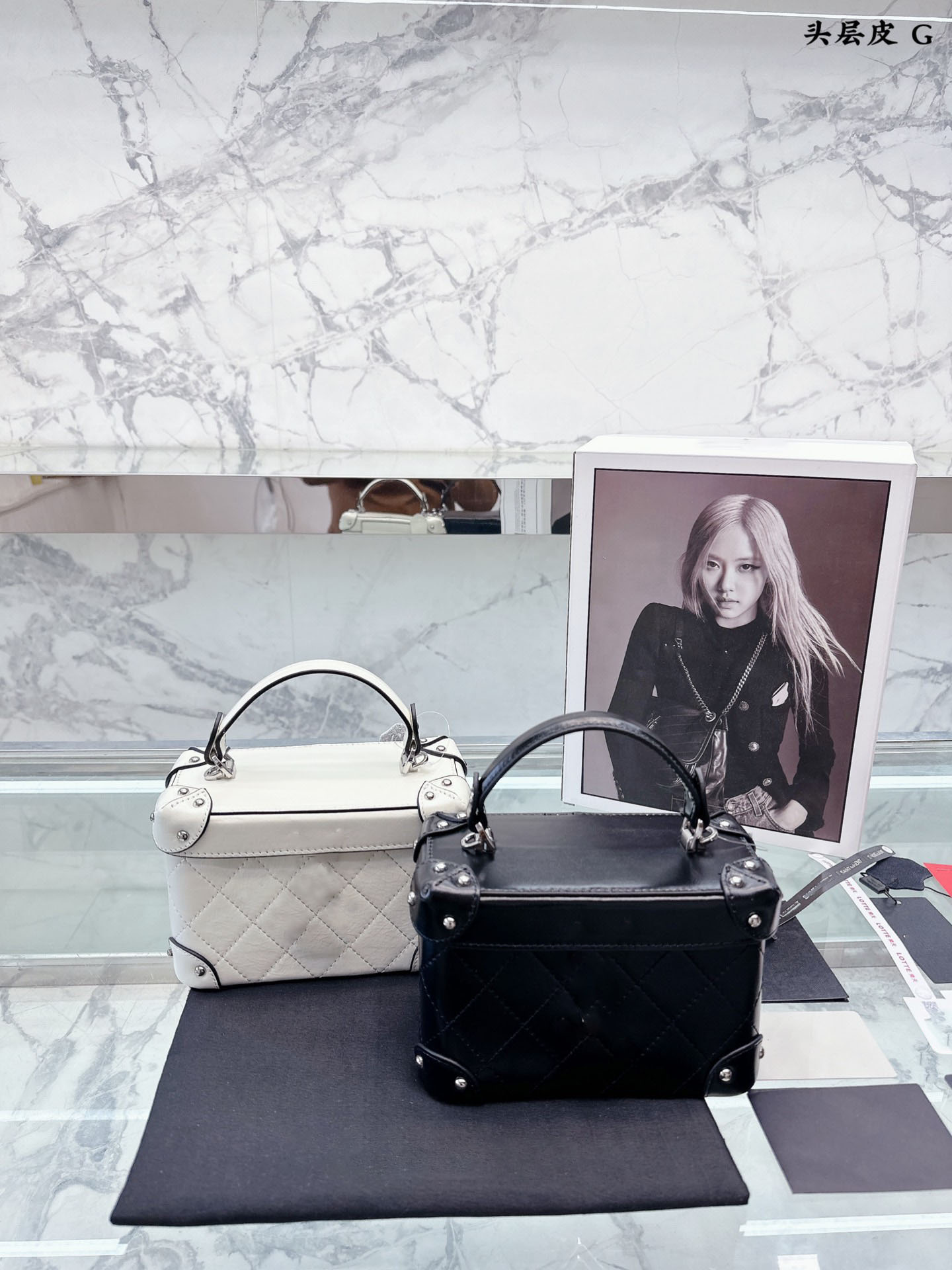 

Brand boutique designer cosmetic bag ladies fashion shoulder bag portable crossbody bag, White