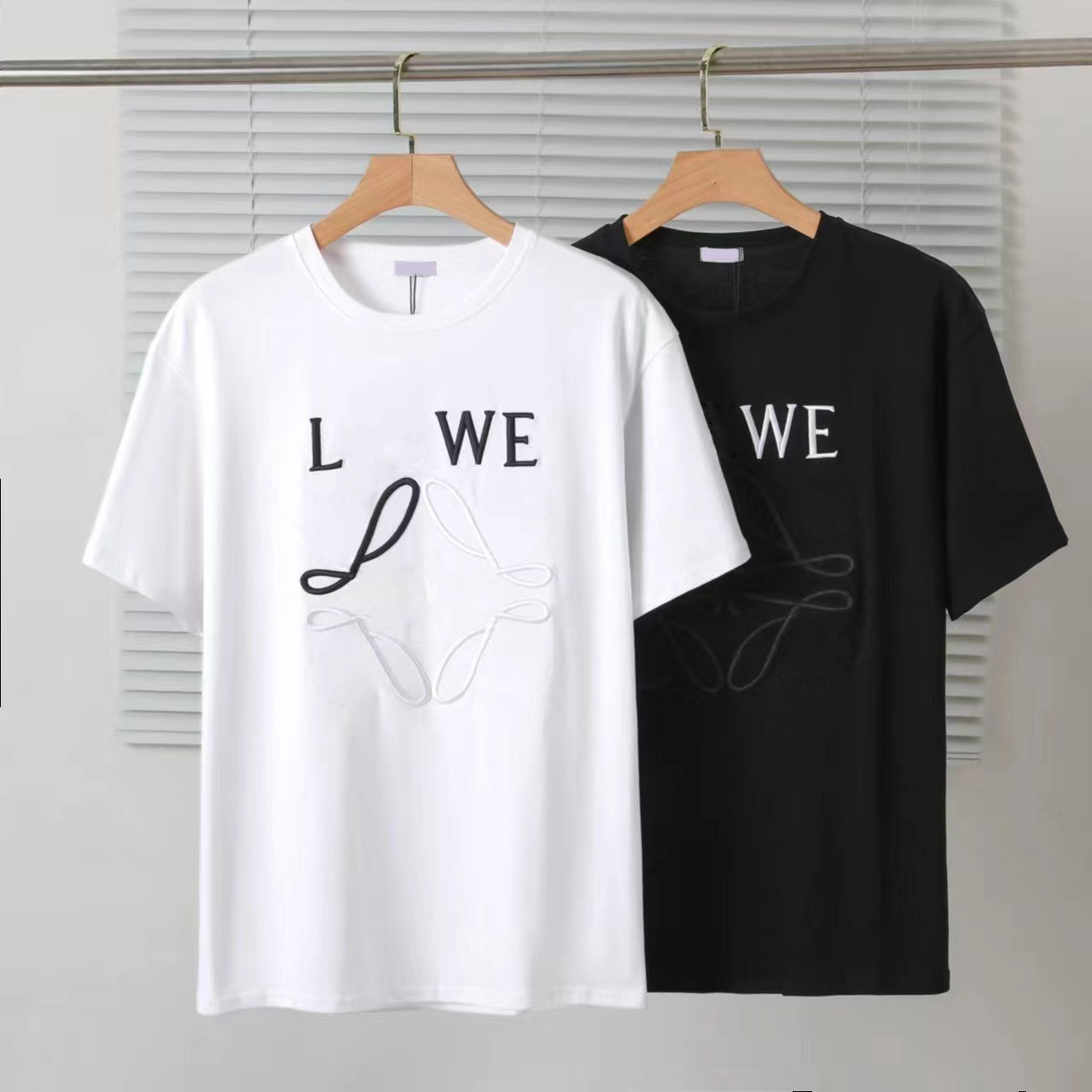 

Summer Mens T Shirts Women Designers Loose Tees Fashion Brands Tops Mans Casual Shirt Luxurys Clothing Street Clothes Tshirts 077, White