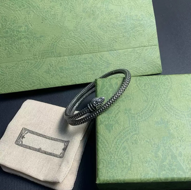 

Bracelet designer silver torque bangle bracelet mens gold bracelet luxury jewelry women bracelets Stainless steel gold plated not allergic never fade