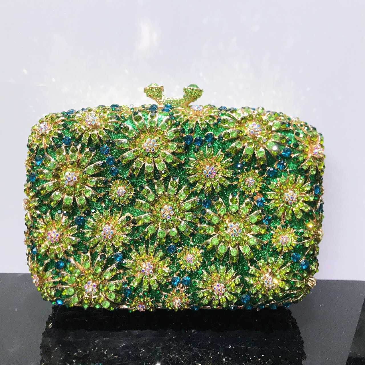 

Dandelion hollow pattern diamond inlaid dinner bag, banquet water diamond handbag, evening dress women's bag, clutch 230513, Red