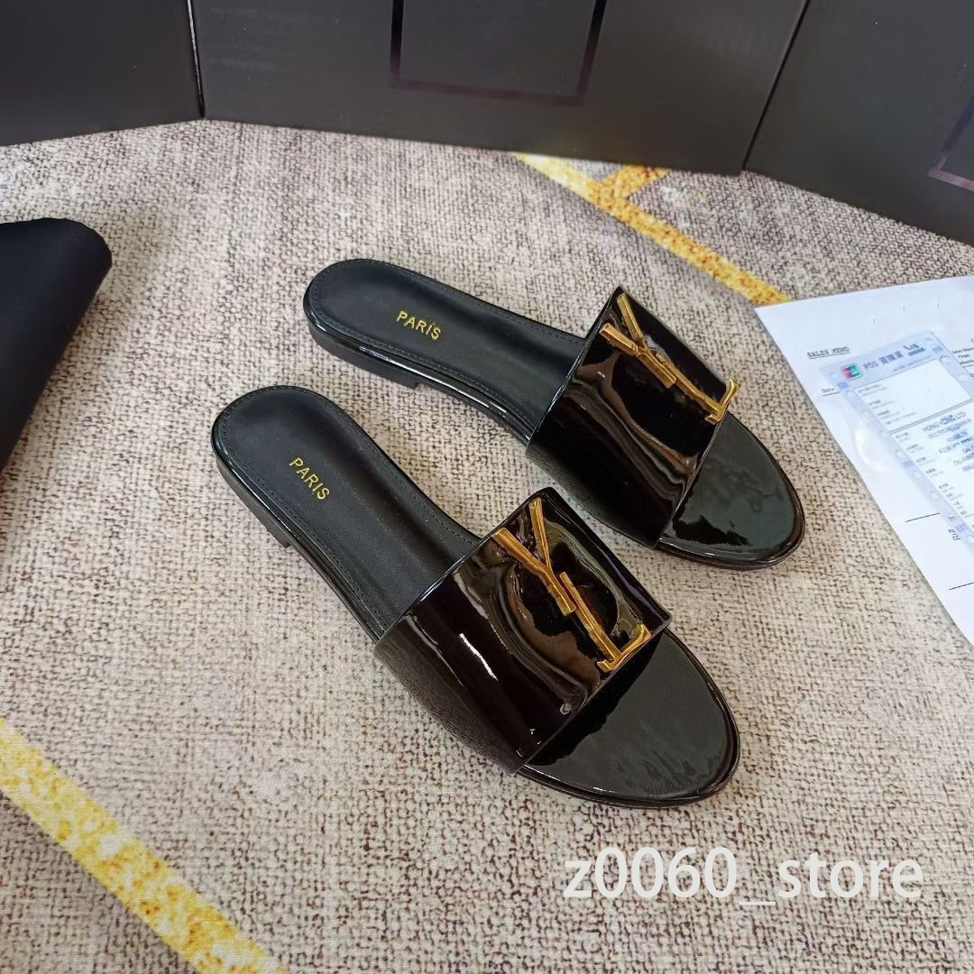 

Womens slides Leather Slippers Designer women Slides thong with Double Flip flops Slipper Fashion Summer Beach Bee slipper Larger Size 35-42, Y04