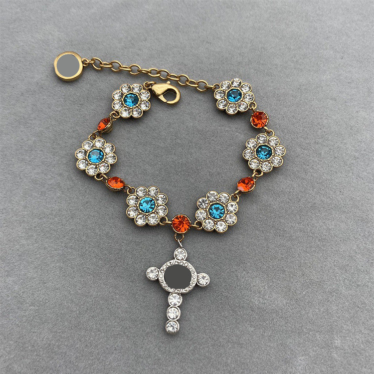 

Fashion Women Crystal Sapphire Bracelet For Girls Designer Flowers Vintage High Quality Classic Letter Bracelets Holiday Gift Jewelry