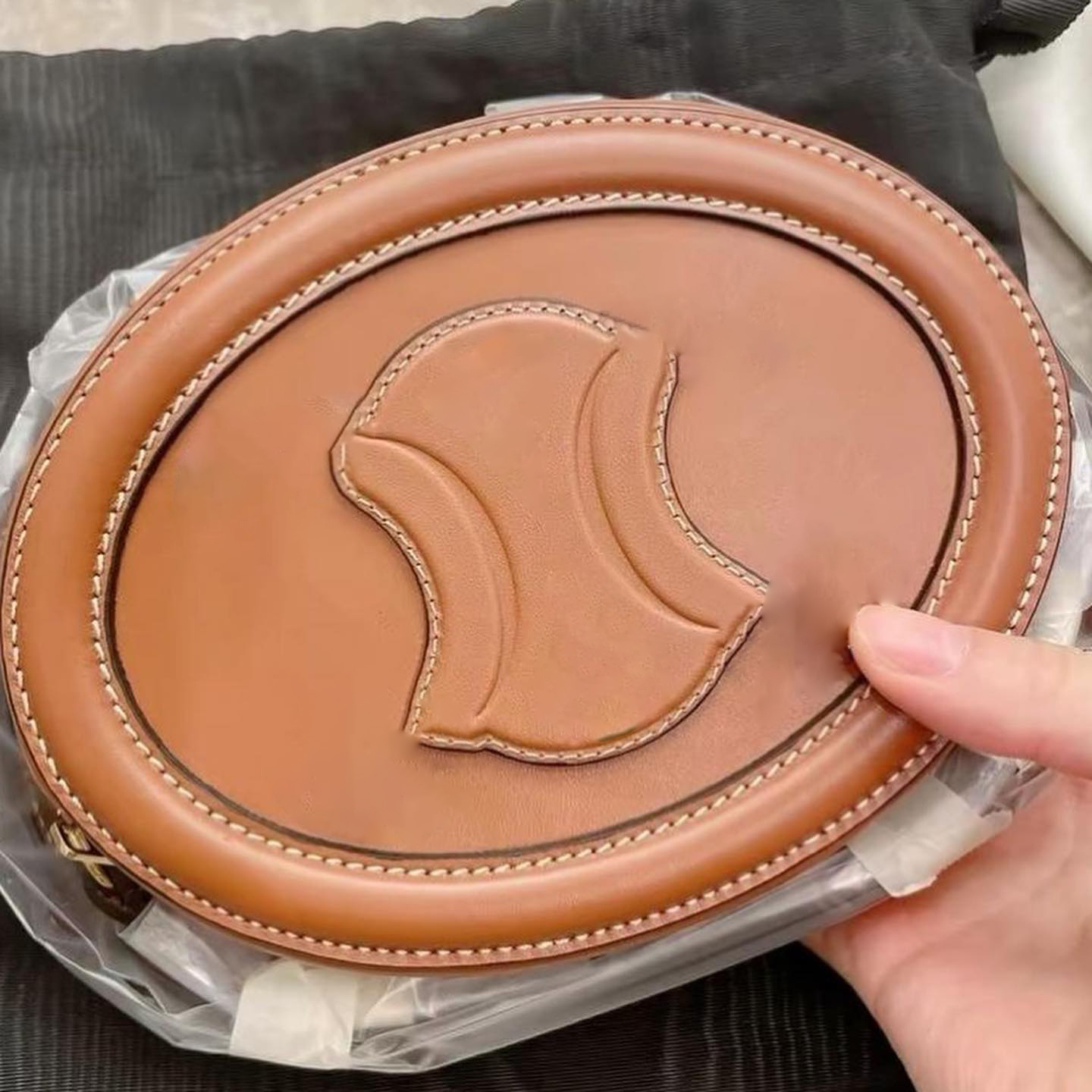 

Luxury women clutch Oval bags TRIOMPHES celins men shoulder bag Crossbody tote purses 7A quality fashion Designer Smooth Calfskin Genuine leather pochette handbag, Sky blue