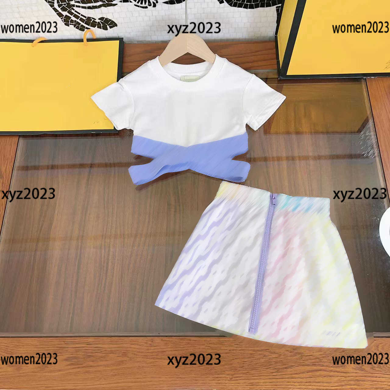 

kids designer clothes Child color printing Sets Baby 2pcs Summer Bear pink T-shirt and plaid pleated skirt Tracksuit outdoor Free shipping, #1