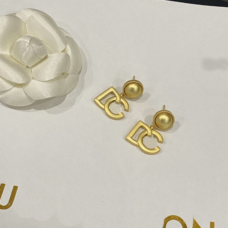 

Womens Brand Stud Earrings Charm Design Jewelry Earrings 18 Gold Women Love Pearl Earrings Luxury European Brand Accessories Fashion Couple Family Gifts