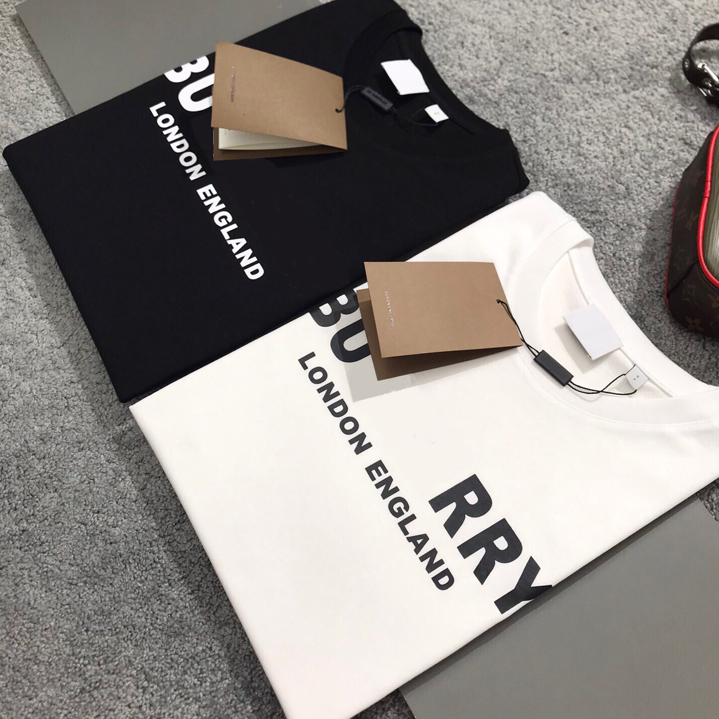 Mens T Shirt Short Designer T shirts cotton Top Man Casual Shirt Luxurys Breathable TShirt Slim fit Crew Neck Short Sleeve Male Tee Black White M-image-916850826