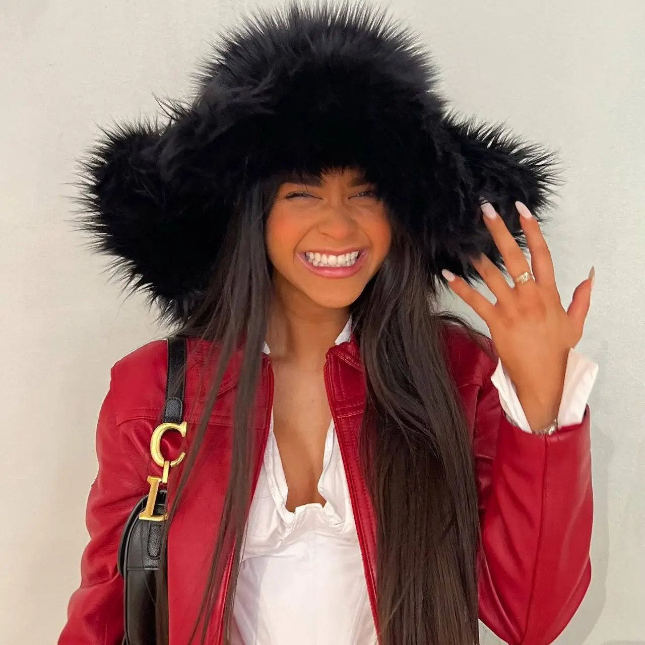 Wide Brim Hats Bucket Winter Warm Big Fur Hat Women Outdoor Soft Plush Korean Fashion Chic Ladies Casual 2023 231101