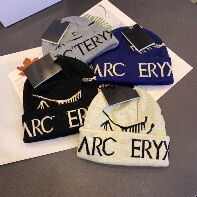 

New Autumn and Winter Fashion arc Hat Couple Windproof Warm Knitted Hat Men's and Women's Fashion Brand Outdoor Sports Cold Hat, White