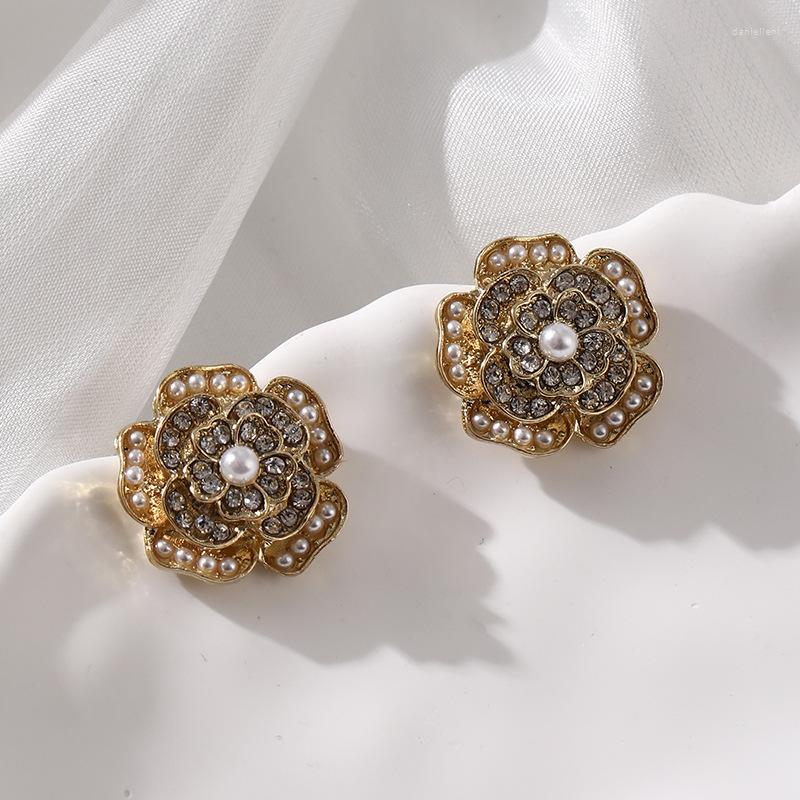 

Stud Earrings Korean Fashion Retro Zircon Flower For Women Temperament Simple Versatile Pearl 2023 Jewelry Gift