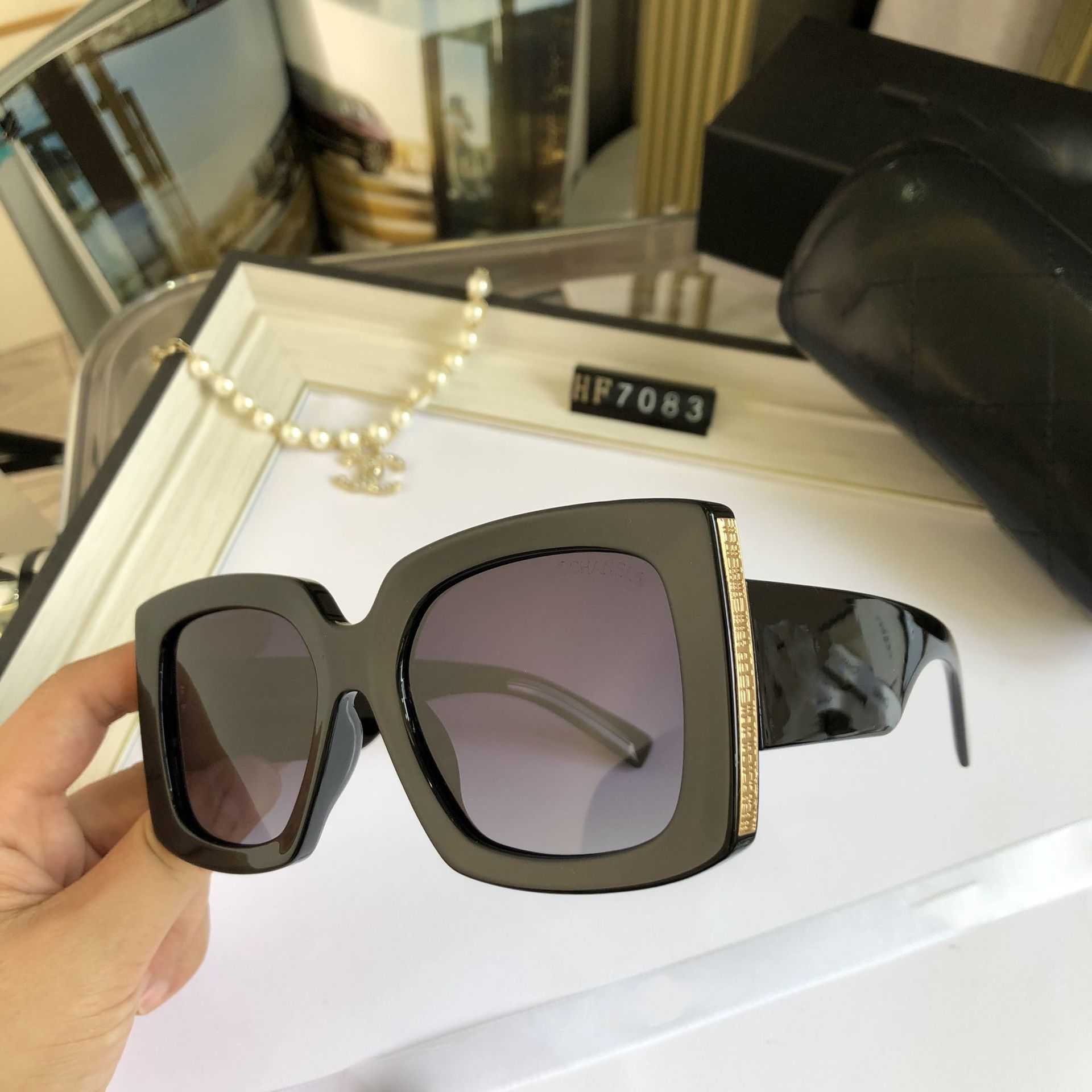 

New straight Fashion Sunglasses Women's ins sunglasses have super texture