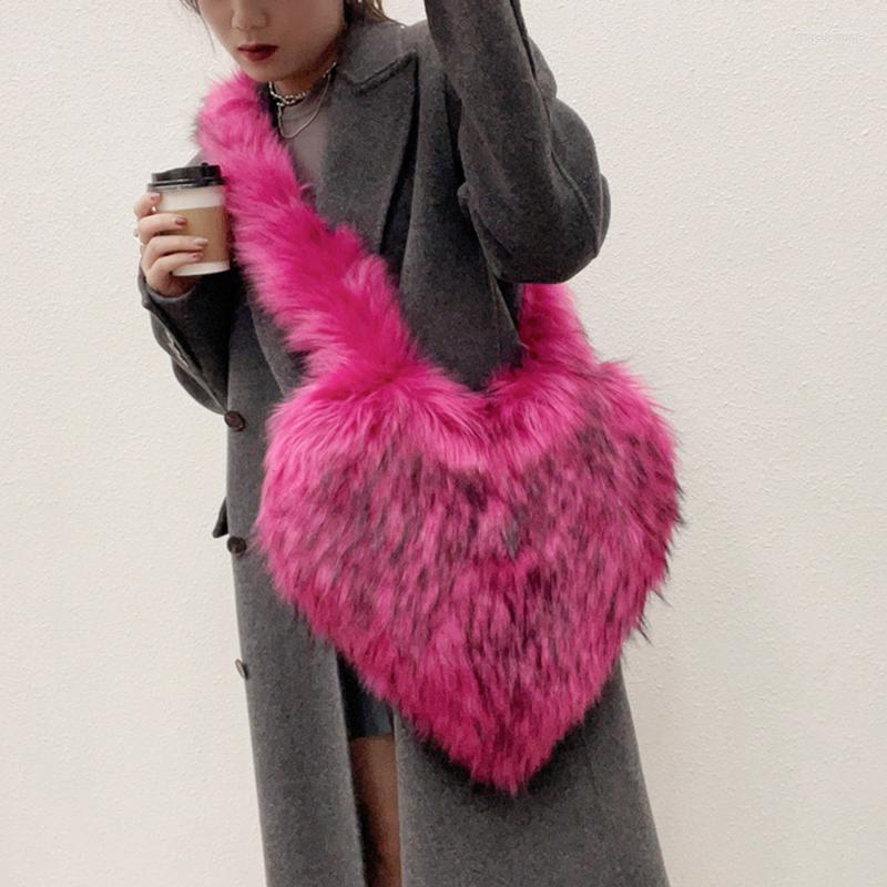 

Evening Bags Faux Fur Winter Women Handbags Cute Plush Ladies Heart Shaped Shoulder Bag Female Clutch Purse Love Messenger, Brown