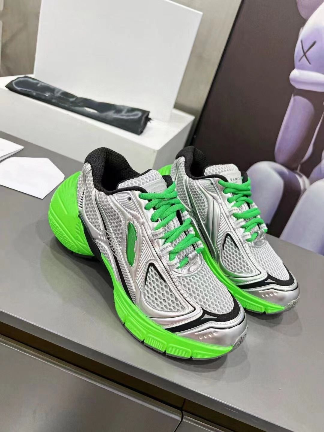 

Three white men and women running shoes black green yellow cactus photograph university gold neon blue green sneakers women's sports shoes casual shoes crime, Pink