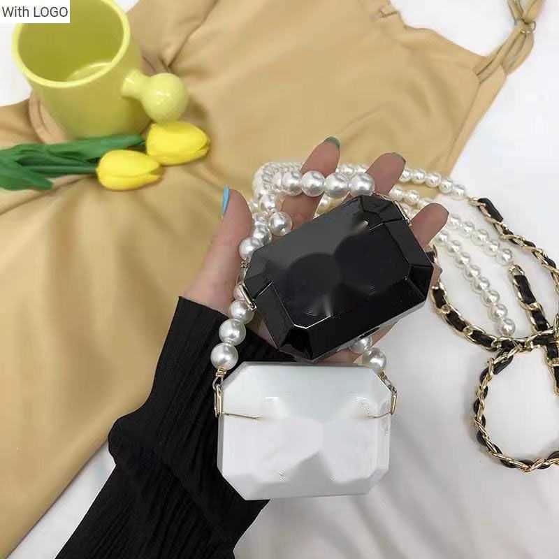 

Evening Bags Luxury Brand design Quilted CC bag Super Fire New Style Small Fragrance Headphone Bag Acrylic Mini Pearl Necklace Bag Small Design Box Bag 9I38