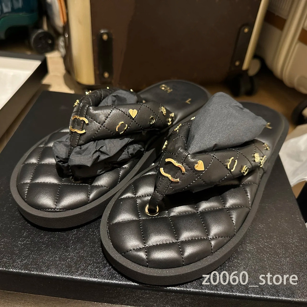 

slides for women Leather Slippers Designer women Slides thong with Double Flip flops Slipper Fashion Summer Beach slipper Larger soft soled comfortable slippers, Cc01