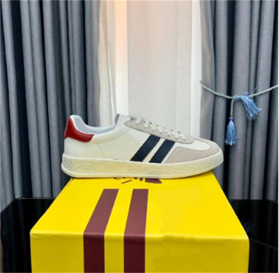 

2023 Designer luxury Gazelles Sneaker casual shoes embroidery design women gazelle sneaker retro sneakers fluff upper rubber sole comfortable shoes, Color 7