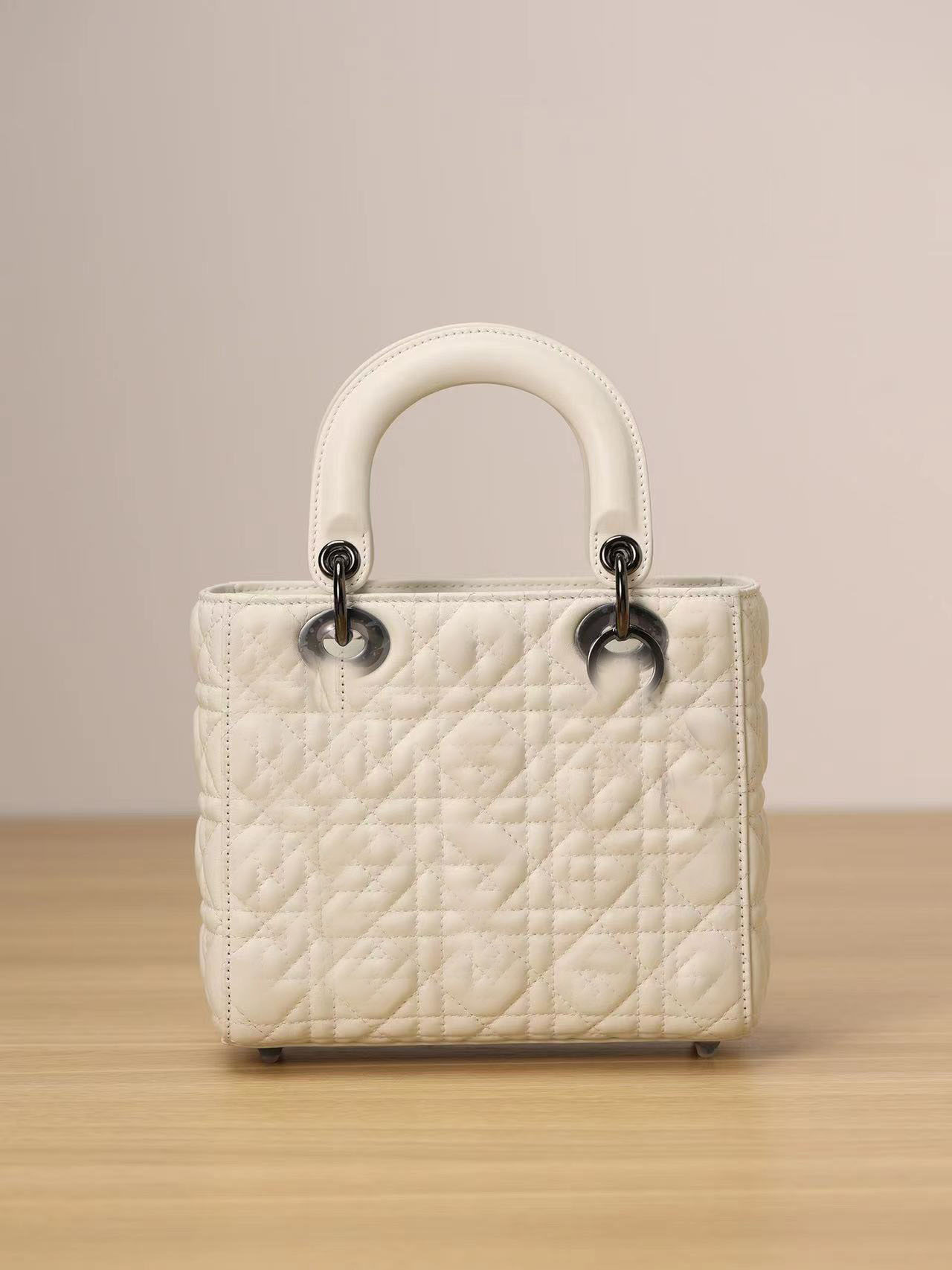 

High quality designer women's shoulder bag Capuchines leather black handbag luxury purse clutch women's messenger bag, White