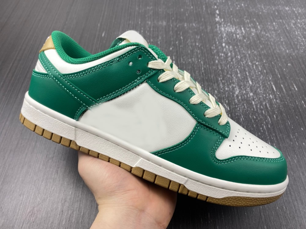 

Shoes Designer Men Women Running Sb Low Malachite Metallic Gold Fb7173-131 Sneakers, #1