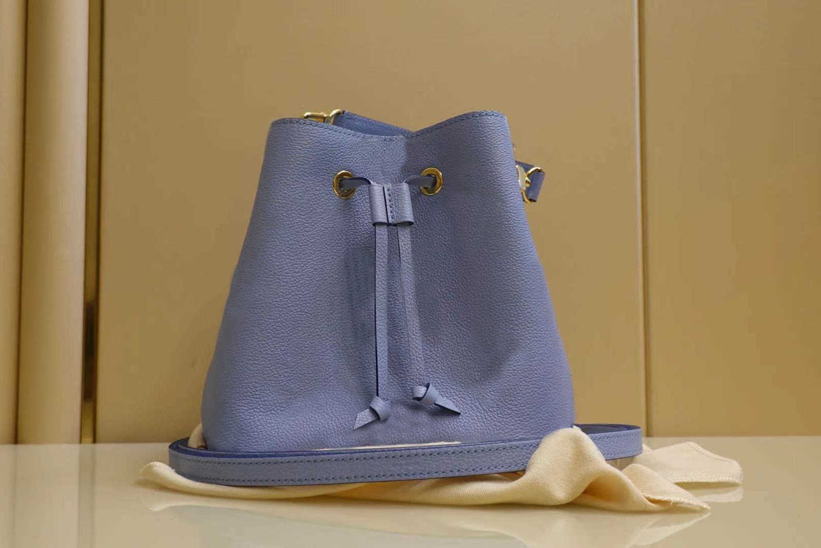 

Other Bags 5A Luxury Brand Cross Body M45709 M45716 neonoe two-color Empreinte leather graffiti Women Handbag tote bucket bag Embossed grained cowhide Pochette MV9E