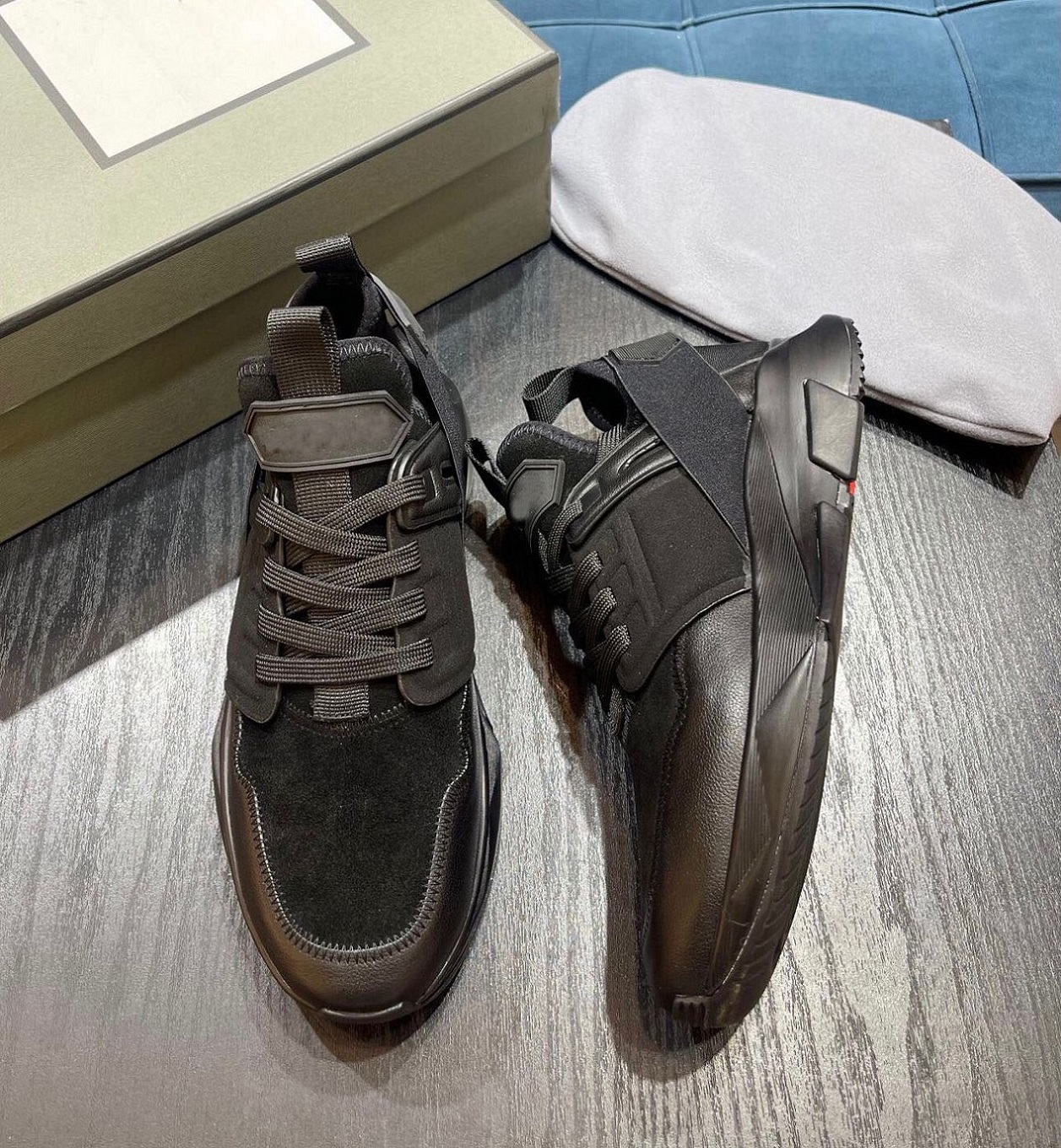 Men Sport Shoes Top Brand Low Top Sneakers Fabric Nylon Mesh Men Rubber Sole Comfort Runner Trainers EU38-46 With Box