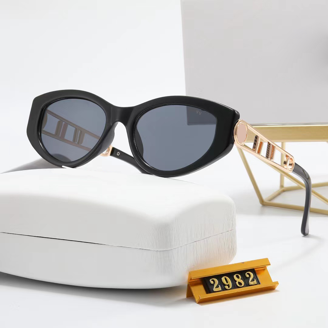 

Designer sunglasses small face Luxury Sunglasses brief new eye protection metal leg photo frame sunshade Cat frame sunglasses trendy middle frame with case