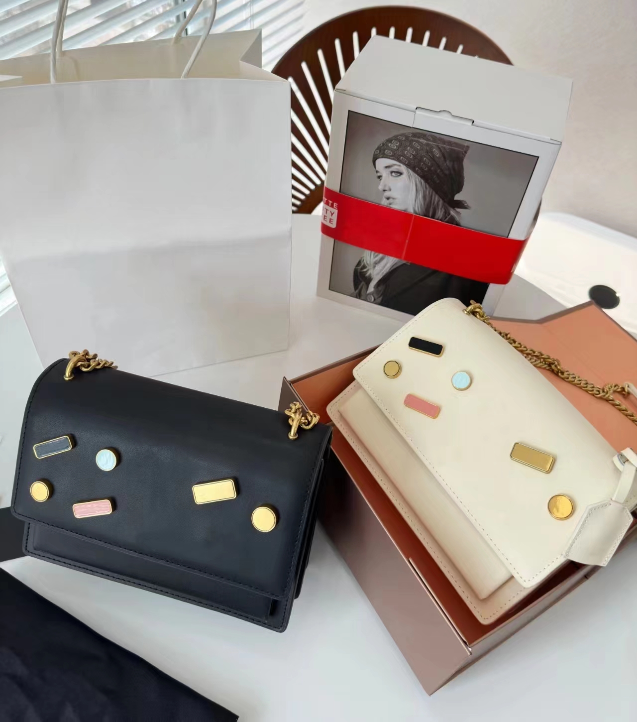 

23YL Designer Women's Bag Badge Sunset Messenger Bag Single Shoulder Crossbody Bag, Black