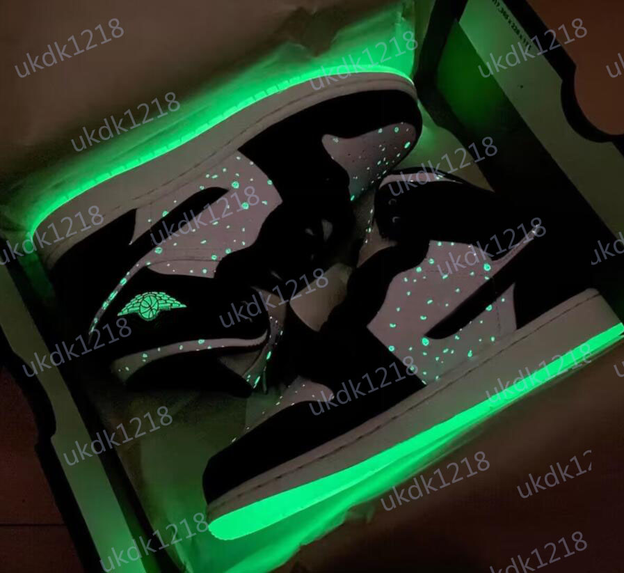 

Jumpman 1 Mid Mens Womens Basketball Shoes 1s Jordens Mid Teal Tint Glow Gs White Black BQ6931-103