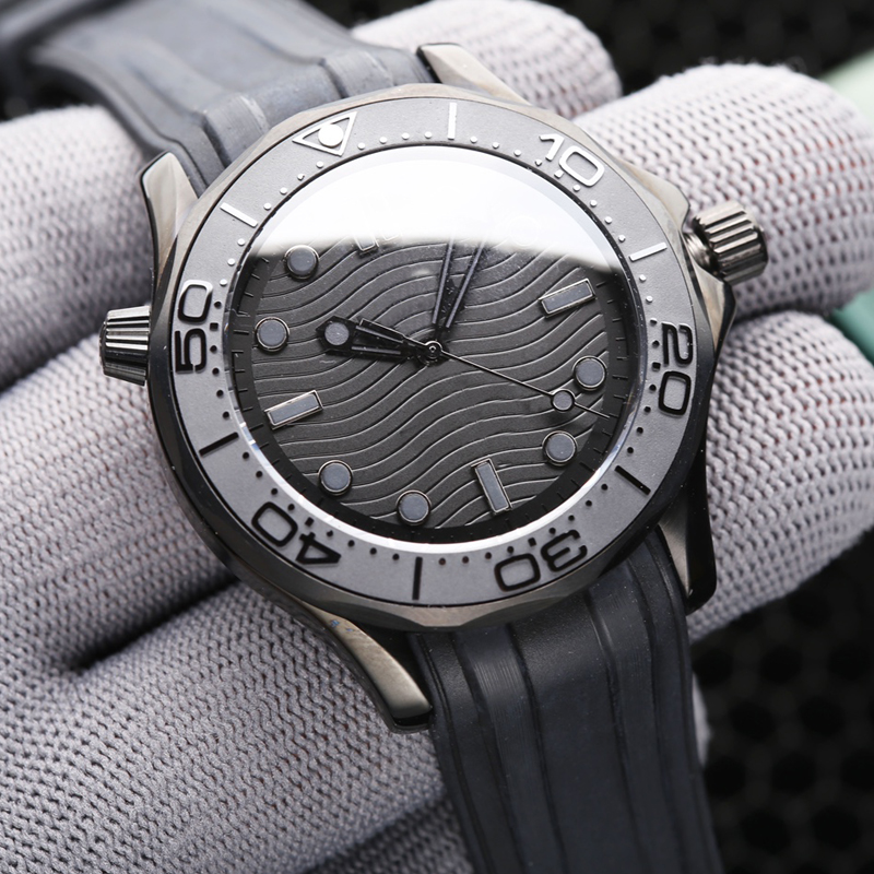 

2023 New Luxury Watch mens Black case dial watches AAAA automatic movement quality rubber strap waterproof wristwatches with box, Only box