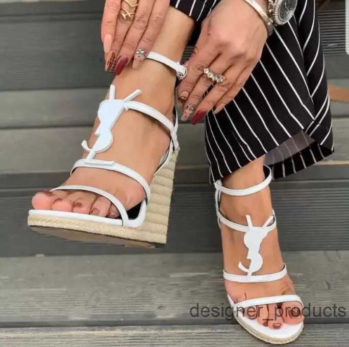 

Newst Cassandra Wedge Espadrilles Designer Sandals Leather Pumps Straw Weaving Parting Wedding Dress Shoes Ankle Strap Platform Sandal EU3541w ith yslitys B733