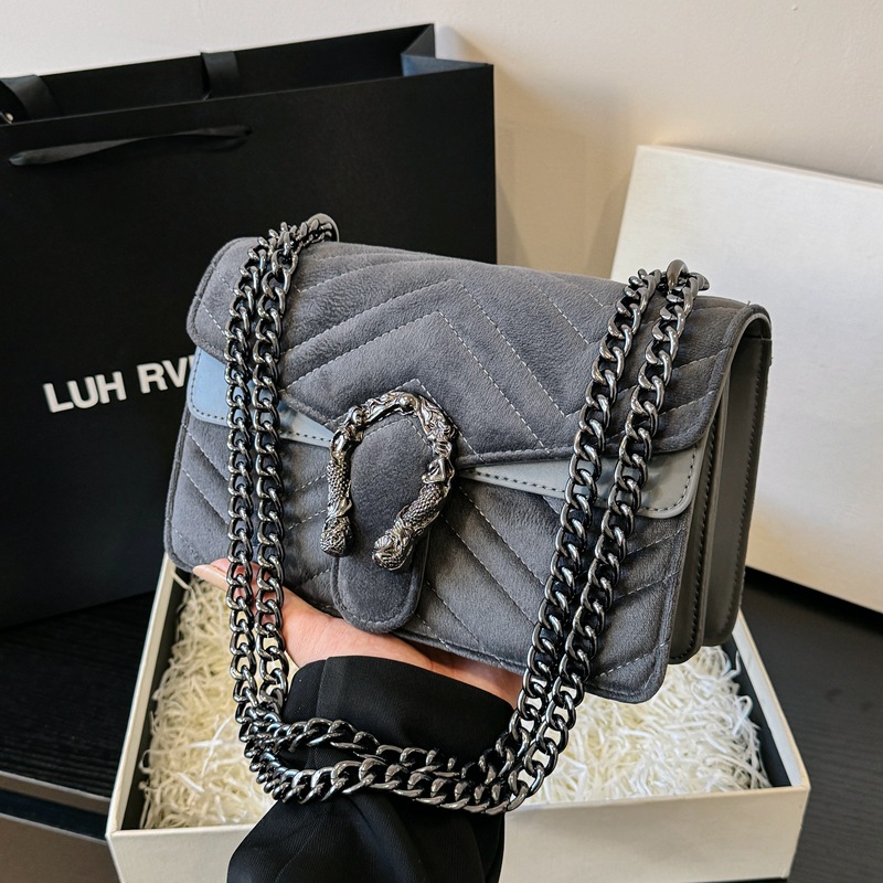 Women shoulder bags 5 colors winter fashion velvet chain bag classic hitchhiking stitch striped handbag sweet retro buckle women purse 829-2#-image-391841296