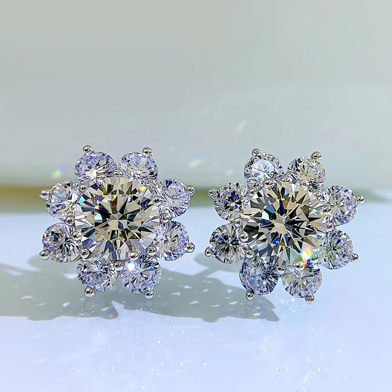 

Flower Moissianite Diamond Stud Earring 100% Real 925 sterling silver Promise Wedding Earrings for Women Promise Party Jewelry